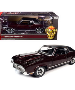 1970 Oldsmobile Cutlass SX Burgundy Mist Metallic with Black Vinyl Top Class of 1970 1/18 Diecast Model Car by Autoworld AMM1245