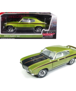 1971 Buick Skylark GSX Limemist Green with White Interior Hemmings Muscle Machines Magazine Limited Edition to 300 pieces Worldwide 1/18 Diecast Model Car by Autoworld AMM1121